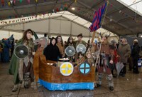 Euriari irri eginez, kolorez blai ospatu genuen Aratoste Zapatua