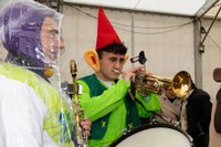 Euriari irri eginez, kolorez blai ospatu genuen Aratoste Zapatua