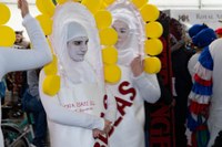 Euriari irri eginez, kolorez blai ospatu genuen Aratoste Zapatua