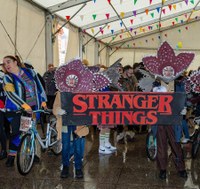 Euriari irri eginez, kolorez blai ospatu genuen Aratoste Zapatua