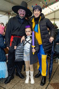 Euriari irri eginez, kolorez blai ospatu genuen Aratoste Zapatua