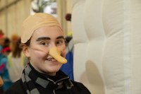 Euriari irri eginez, kolorez blai ospatu genuen Aratoste Zapatua