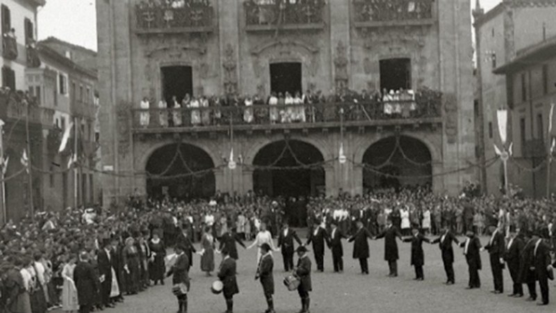 Euskal dantzaren adierazpena sinatuko da zapatuan