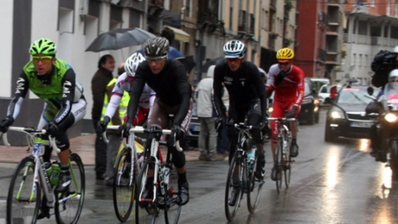 Euskal Herriko Itzulia Eibarren sartu da