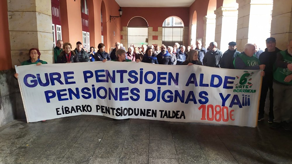 Euskal Herriko Pentsiodunen Mugimenduak "Olerkipentsiotan" poesia lehiaketa antolatu du