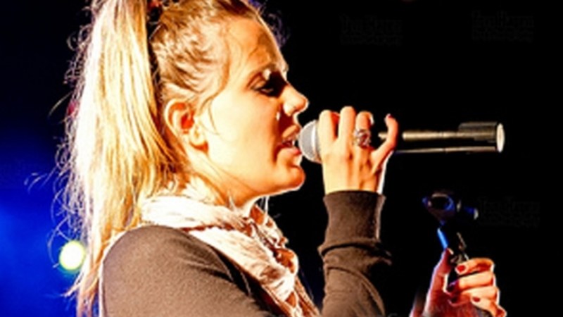 Euskal Jaia Eibarren: eMePeBo5t, Makala, Espaloian eta Hesian taldeen kontzertuak gaur 20,00etatik aurrera