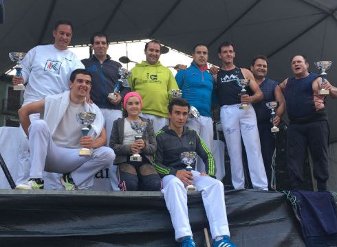 Euskal Jaialdi lehiatua jokatu zen domekan