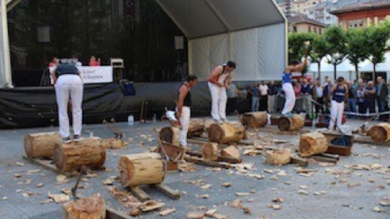 Euskal Jaialdia streaming bidez jarraitu ahal izango da bihar 12:30etik aurrera