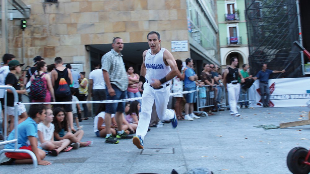 Euskal Jaialdiak herri-kiroletako ikuskizun bikaina eskainiko du gaur arratsaldean Untzagan