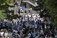 Euskal Jaiko dantza jaialdi ikusgarria hartu zuen atzo eguerdian Untzagak