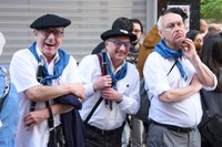 Euskal Jaiko dantza jaialdi ikusgarria hartu zuen atzo eguerdian Untzagak