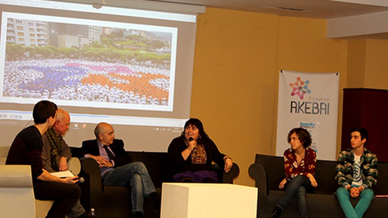 Euskal kamaraden arteko solasaldia