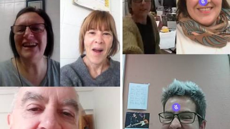 Euskaldunak behar dira euskera online praktikatzeko taldeak osatzeko