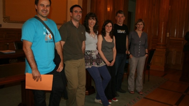 Euskalgintzako ordezkariek eta alkateak lankidetzarako hitzarmena sinatu dute