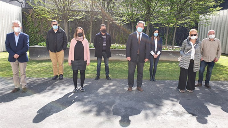 Euskaltegietako irakasleen soldata %36 igotzen lagunduko du Jaurlaritzak