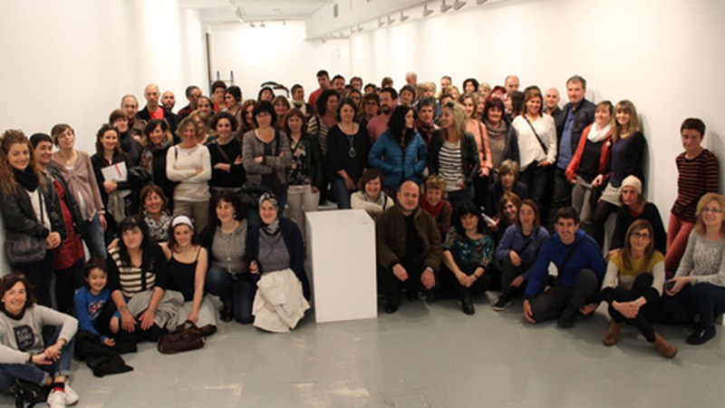 Euskarak denon konpromisioa behar du