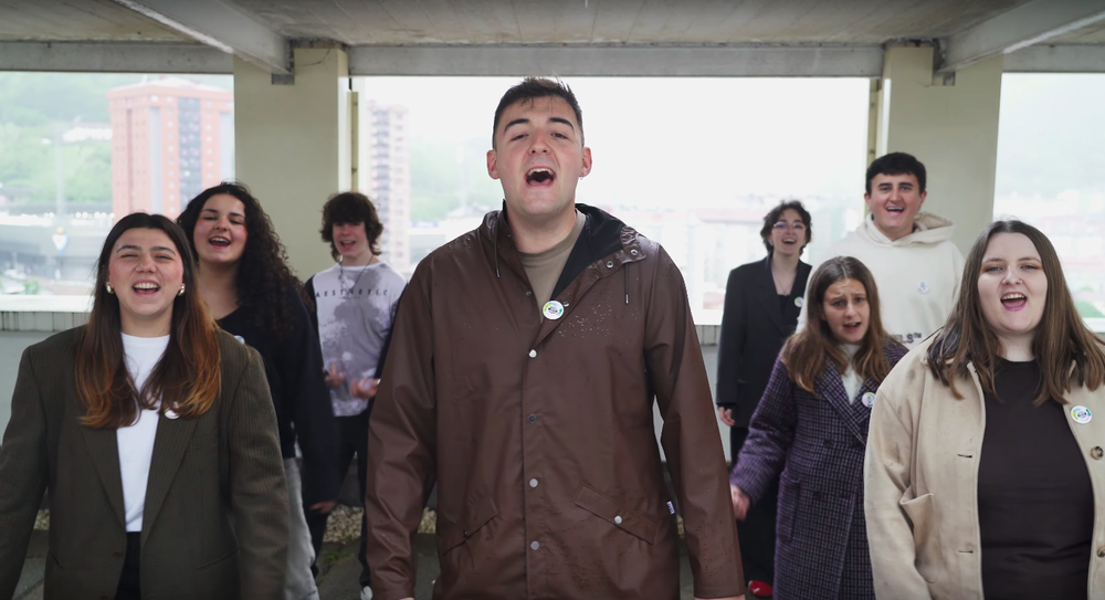 Euskaraldiko abestiaren Eibarko bertsioaren bideoklipa argitaratu dute