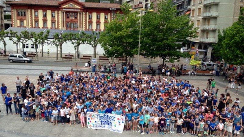 Euskararen aldeko olatu erraldoia