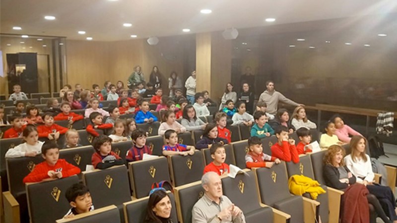 Euskararen Baloia ekimenaren edizio berria abiatu da gaur Ipuruan, Elgoibarko ikastolako ikasleekin