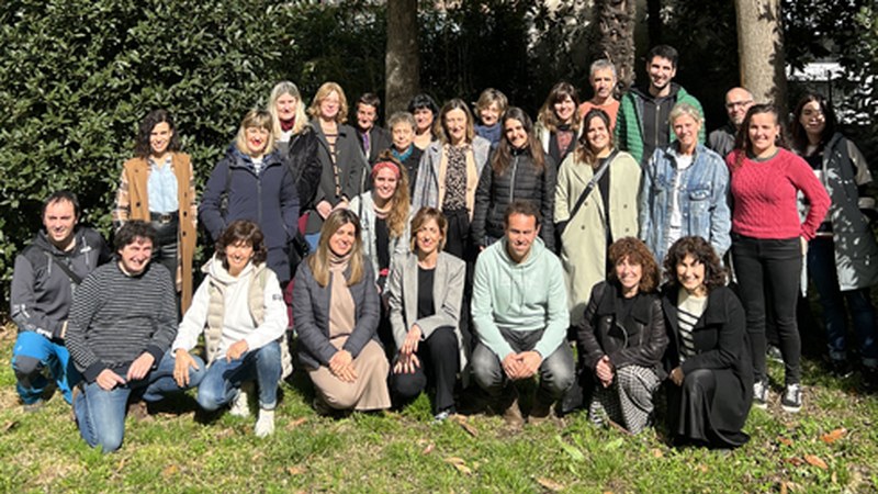 Euskararen biziberritzearen erronkak eta praktikak hizpide izan ziren atzoko MIntegian