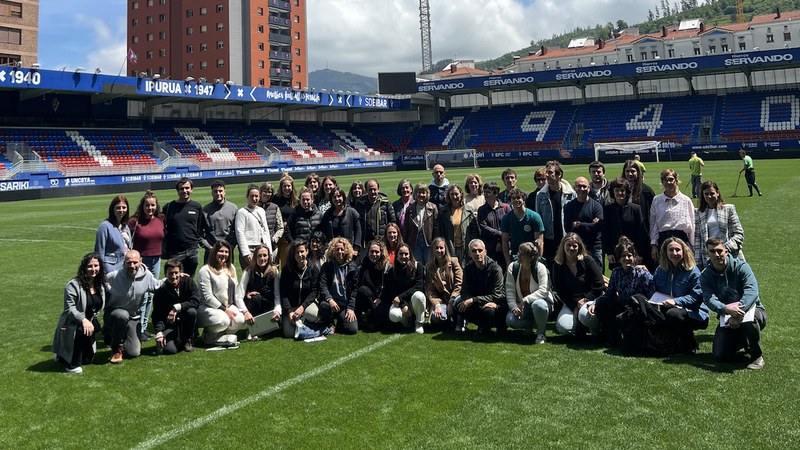 Euskararen Sozializazio eta Transmisio Mintegia egin da gaur goizean