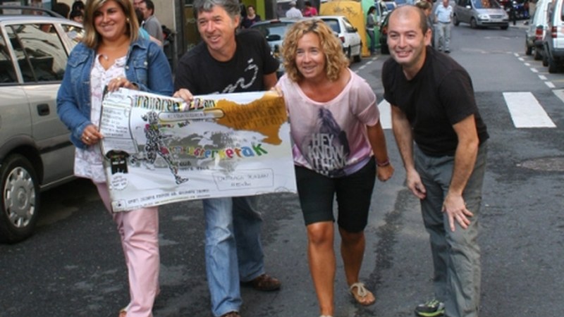 Euskaraz Bizi Nahi Dut lasterketa aurkeztu dute