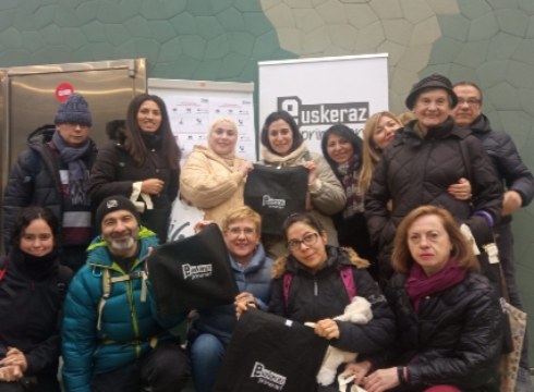 Euskeraz primeran! ekimena neguko merkealdien azokan izan da