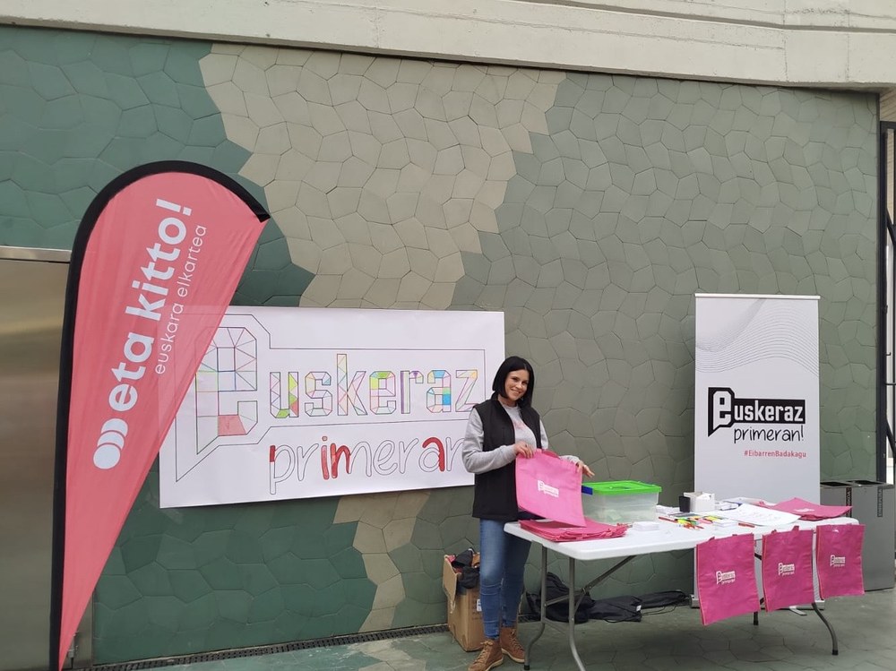 Euskeraz Primeran! merkealdien azokan