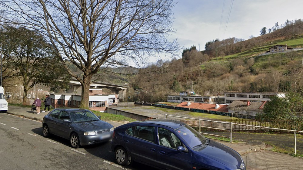 Jaurlaritzak milioi bat euro emango dizkio Udalari Txontan egingo diren etxebizitza babestuetarako aparkalekua sortzeko