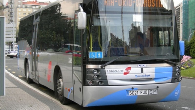 Euskotrenek autobusen ibilbidea aldatuko du zapatuan