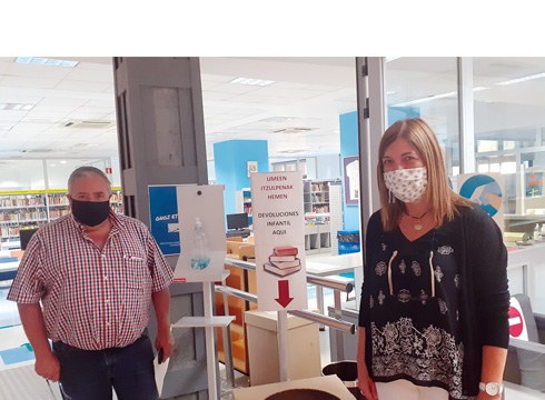 Eva Alberdi: “Liburutegia leku segurua dela uste dugu, neurri guztiak ezarrita daude”