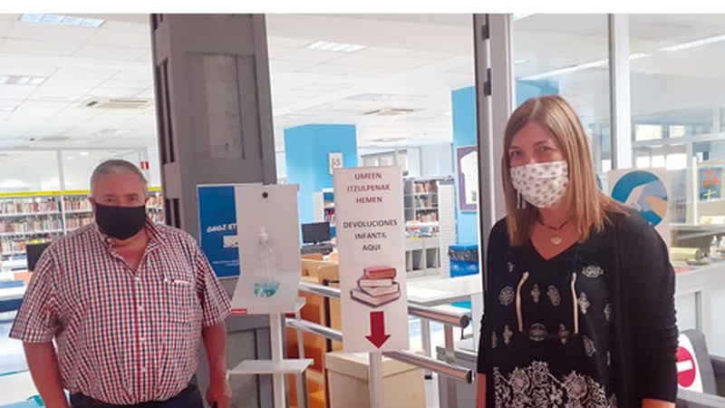 Eva Alberdi: “Liburutegia leku segurua dela uste dugu, neurri guztiak ezarrita daude”