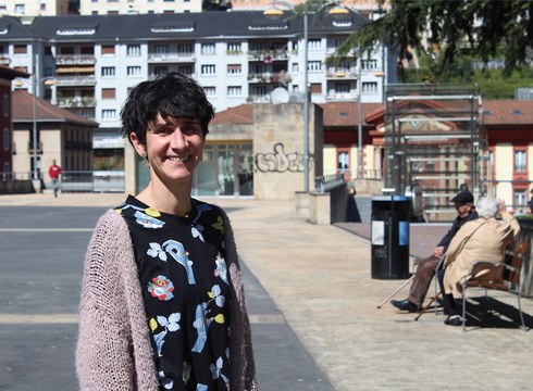 Eva Perez de Albeniz (psikologoa): “Nagusia izatea ez da txarra”