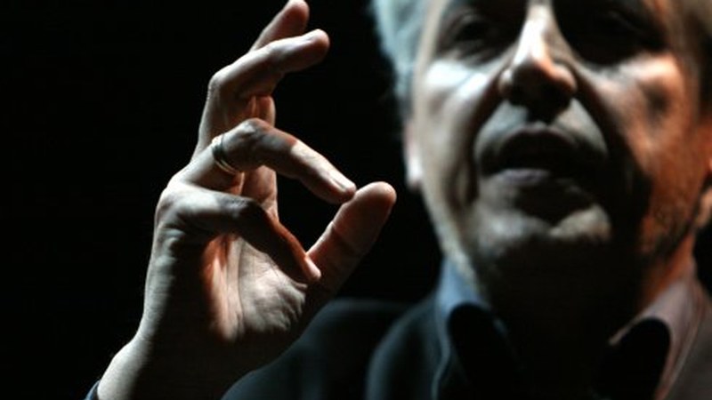 “Ez dago buru zeharkaezinik”