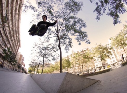 Eziñezko saltuak izozteko magia