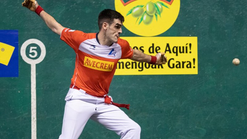 Ezkurdia prest dago domekan Astelenan Jakari aurre egiteko