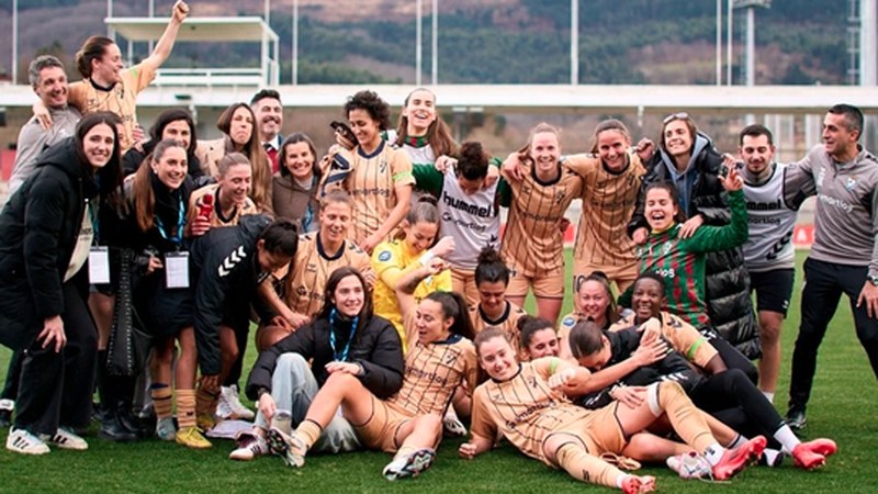 F Ligako SD Eibar historiako bere denboraldi onena dihardu egiten