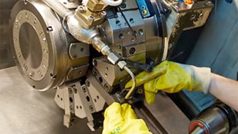 Fabrikazio mekanikoan eta soldaduran langabetuak prestatzeko programa abiatu dute