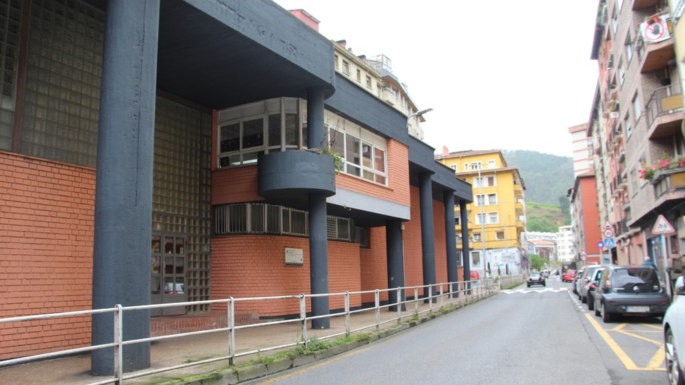 Familia Eskolaren 80 saio egingo dituzte Eibarko ikastetxeetan