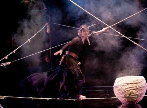 Familian gozatzeko moduko antzezlana eskainiko dute arratsaldean Coliseoan