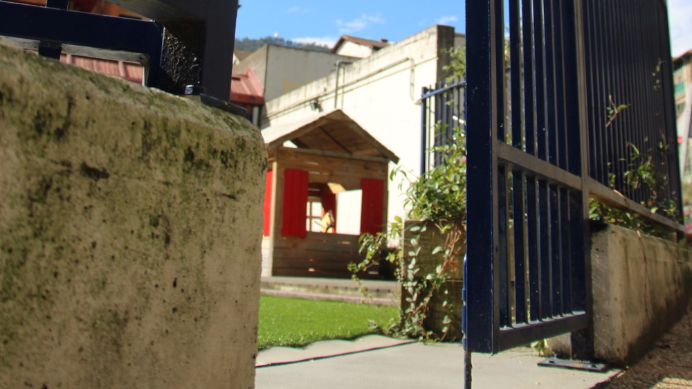 Familiek gaurko protestara deitu dute Untzagan haurreskoletako egoera salatzeko