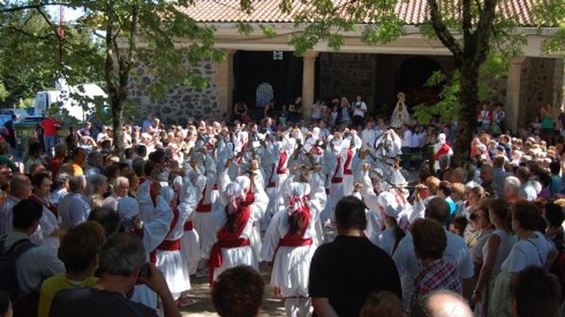 Fernando Muniozgureni omenaldia… bidegilea ere bazelako