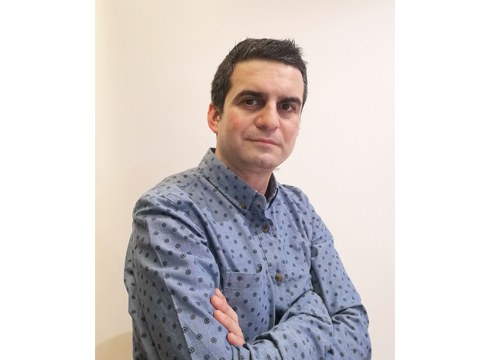 Fernando Solana (argazkilaria): “Kalean jendeari ateratako argazkiek osatzen dute nire lehenengo banakako erakusketa”