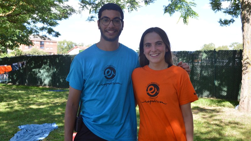 Fikri el Ghabali eta Elga Ariznabarreta, Euskarabentura espedizioaz gozatzen