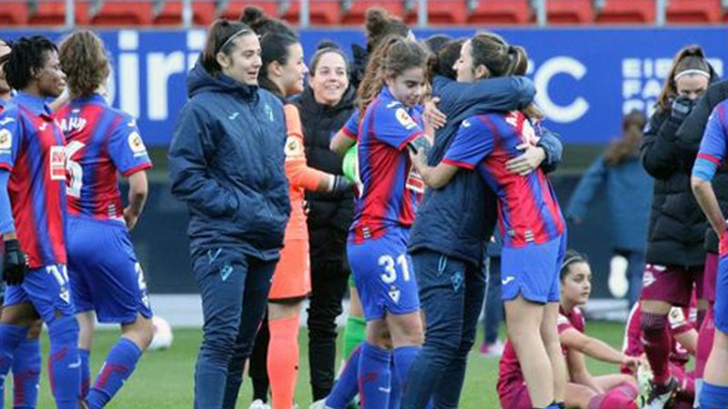 Foball talde nagusiek etxean dituzte partiduak domeka goizean