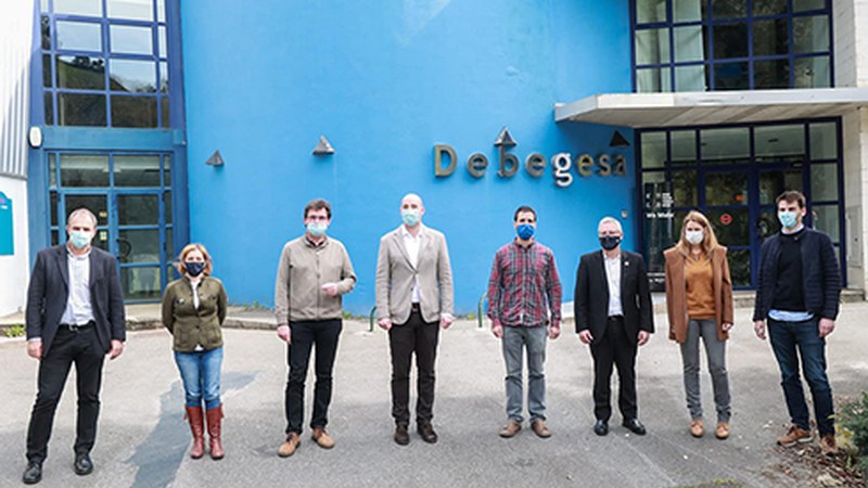 Foru Aldundiak herritarren kooperatiba energetikoak aurkeztu ditu Debegesan