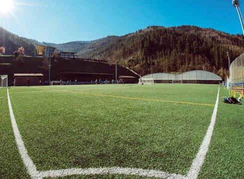 Futbol-zaletuen Liga torneoa inoiz baino parekatuago hasi