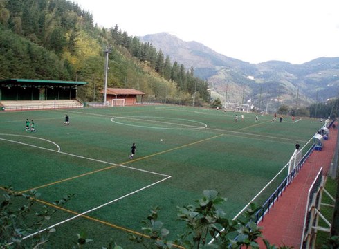 Futbol-zaletuen liga txapelketa Xania eta Malaperen artean dago