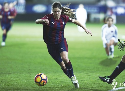 Futbola, waterpoloa eta pilota asteburuan Eibarren