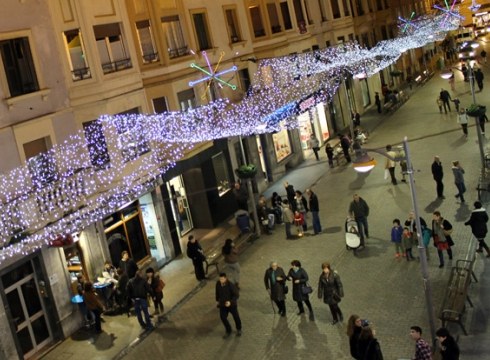 Gabonetako argiak piztu dituzte